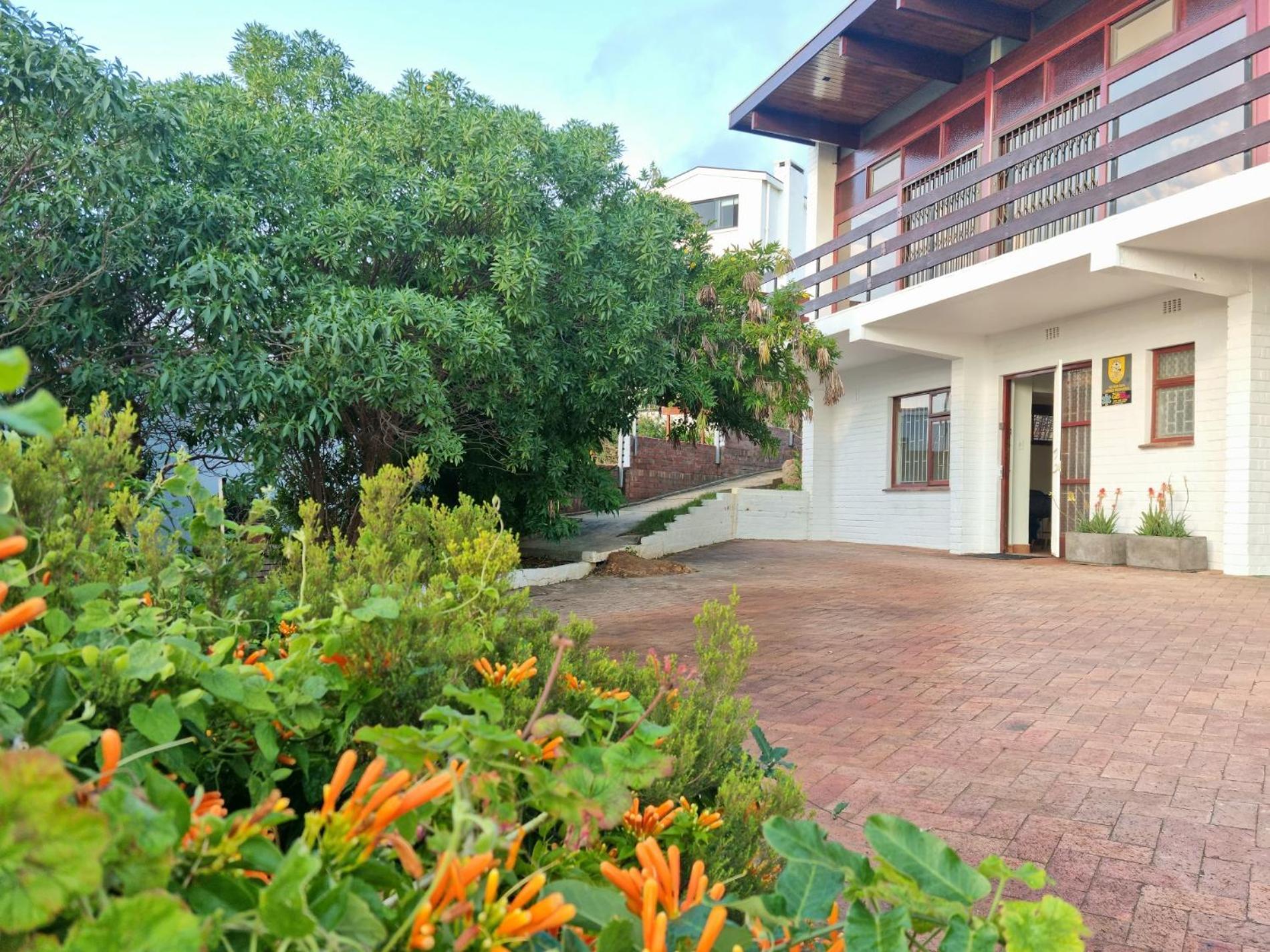 Loft Cottage, Sleeps 2. And Cozy! Apartment *