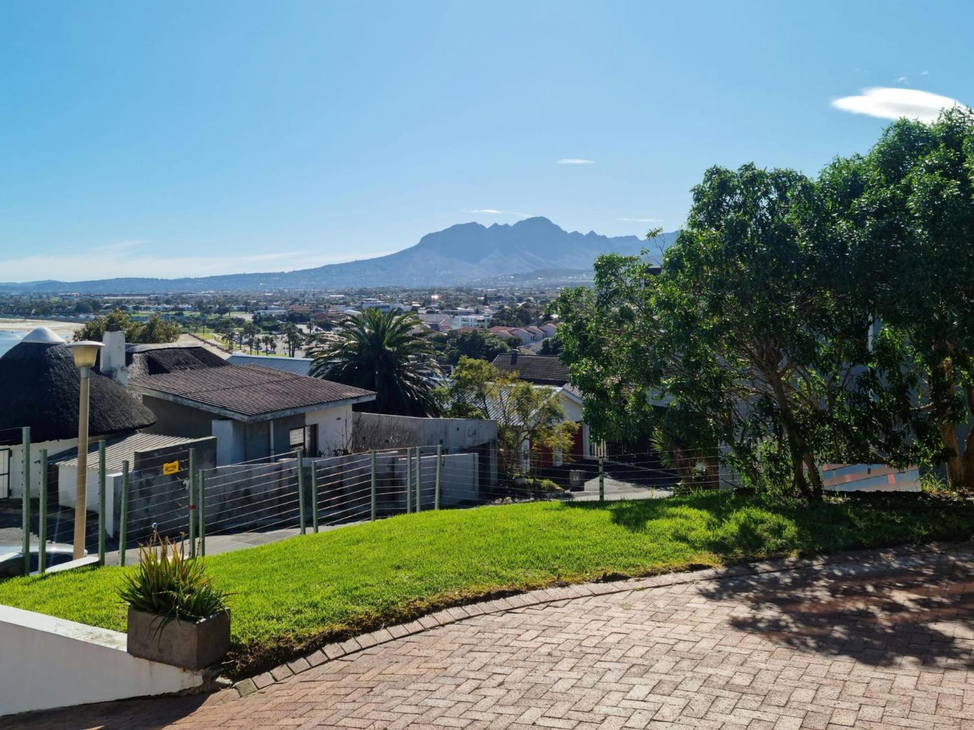 Apartment Loft Cottage, Sleeps 2. And Cozy! Cape Town